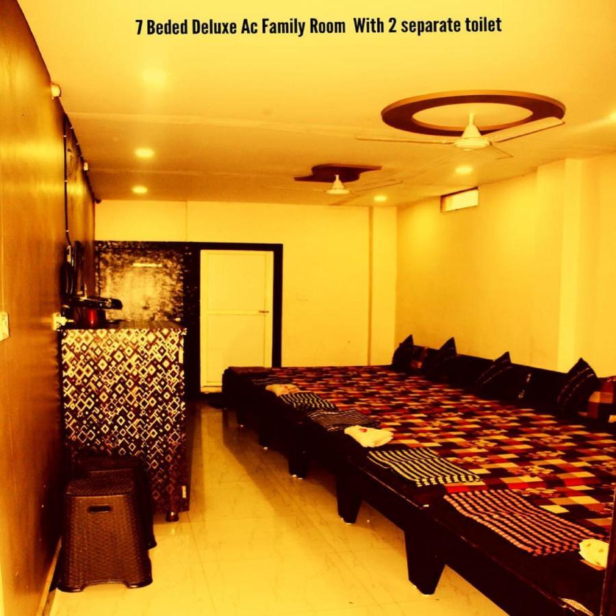 Mansarovar Guest House Удджайн Экстерьер фото